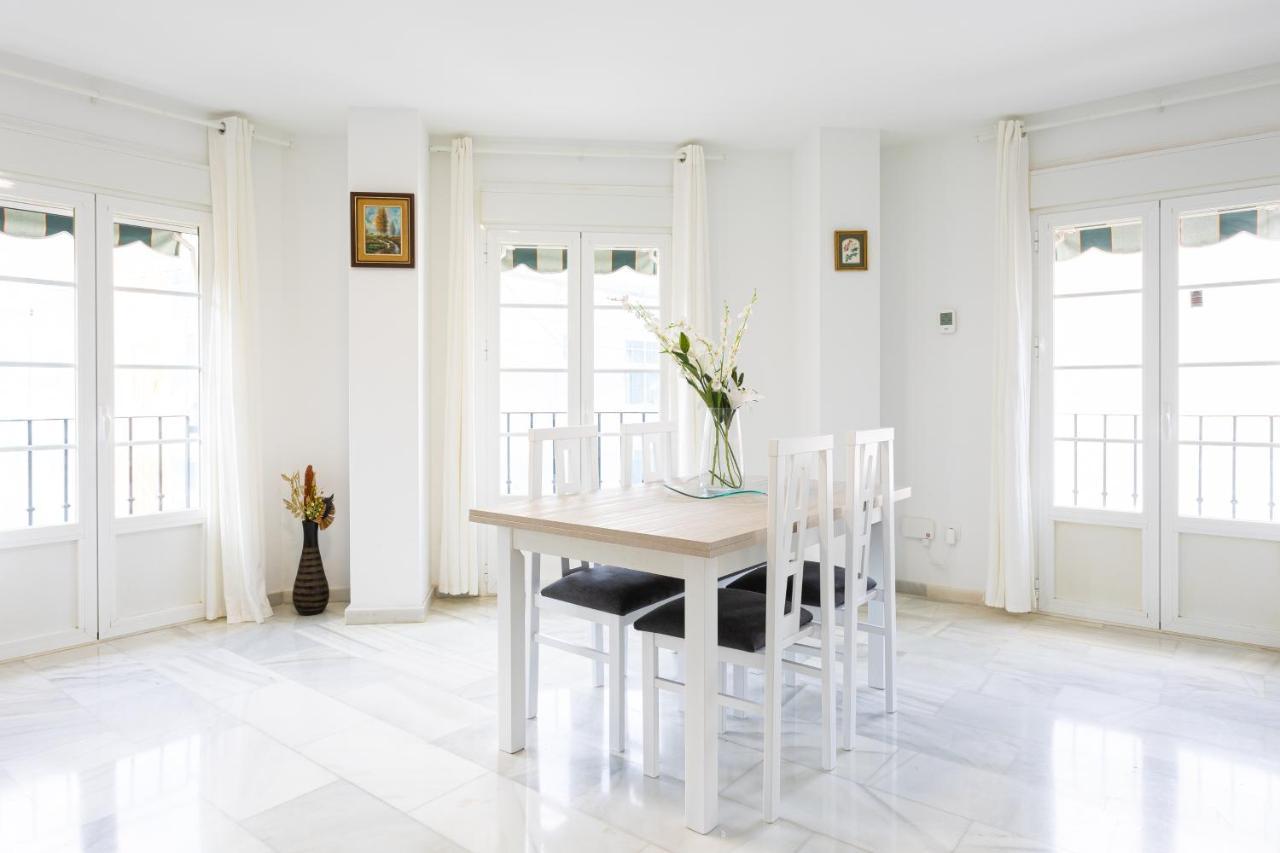 Holidays2Malaga Montesa 700M From The Beach Rooftop Terrace ภายนอก รูปภาพ