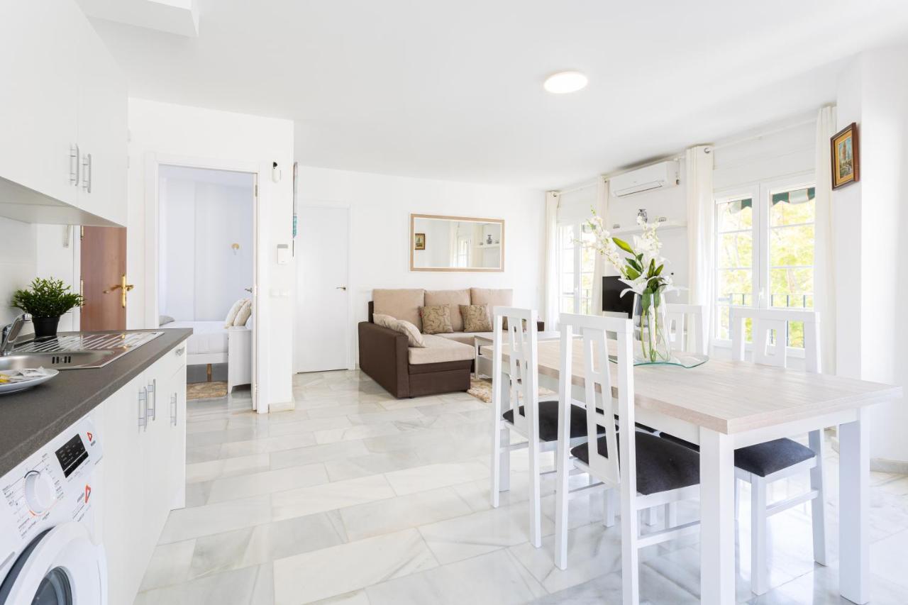 Holidays2Malaga Montesa 700M From The Beach Rooftop Terrace ภายนอก รูปภาพ