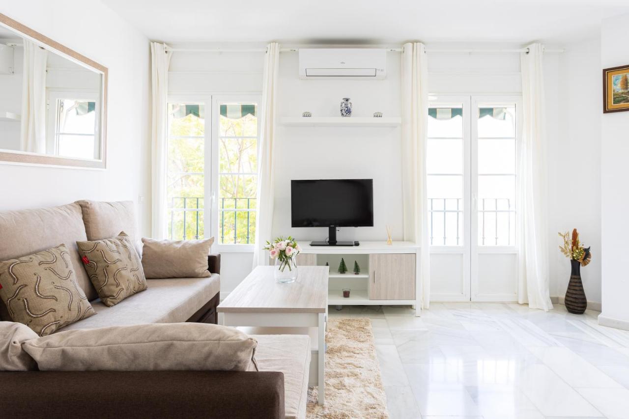 Holidays2Malaga Montesa 700M From The Beach Rooftop Terrace ภายนอก รูปภาพ